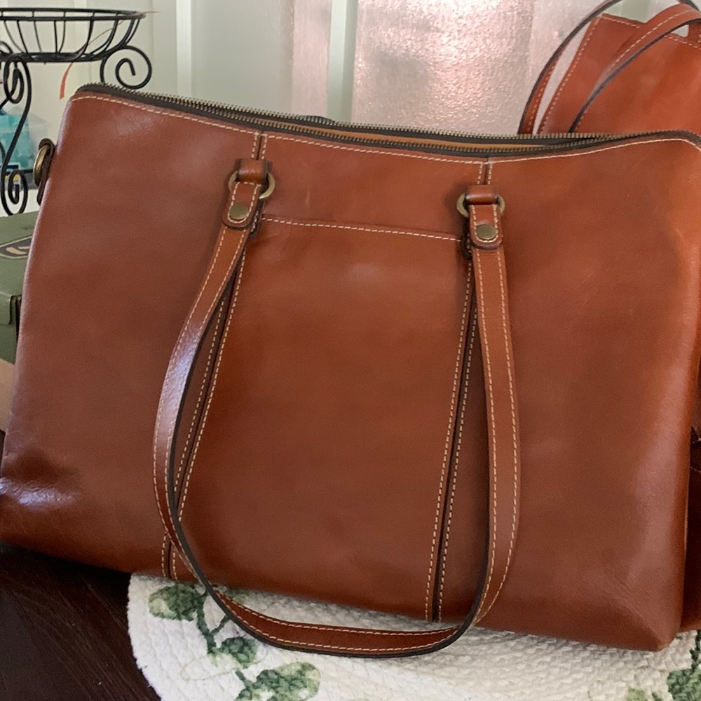 Patricia Nash shoulder/crossbody bag